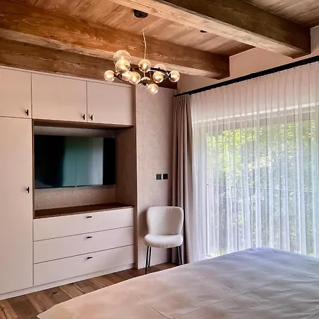 Roubenka Pod Hvezdami Chalet Strazne