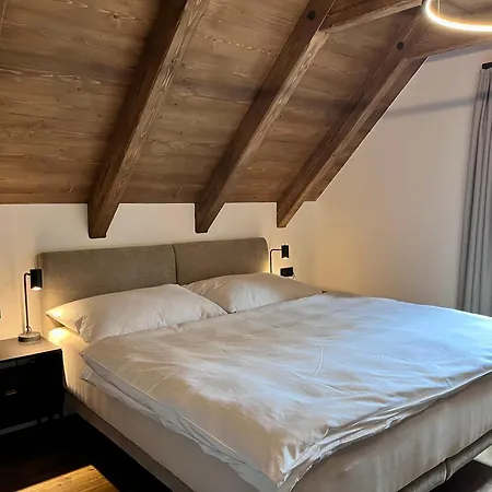Roubenka Pod Hvezdami Chalet
