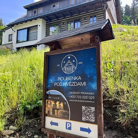 Chalet Roubenka Pod Hvezdami *